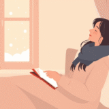 ソファでくつろぐ女性